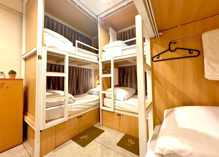 Charming Hostel *